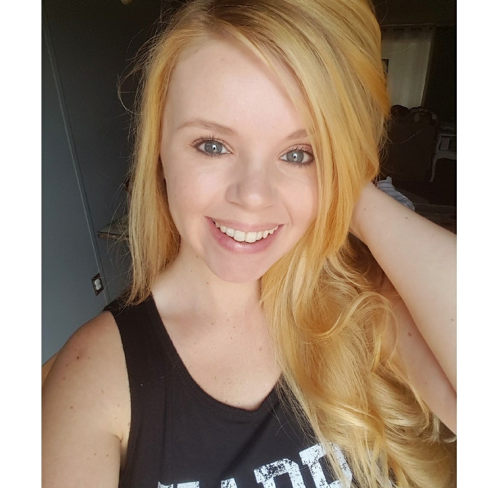 Meet your Posher, Angelia